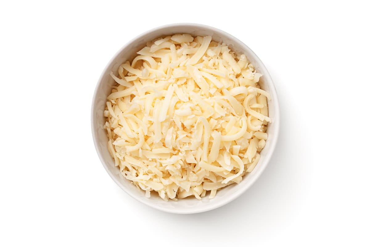 白い器に入ったチーズの画像